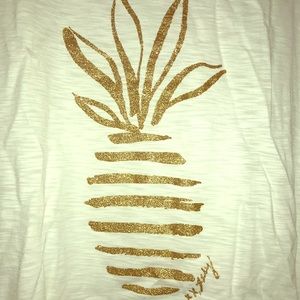 NWT Lilly Pulitzer V-Neck tee size L